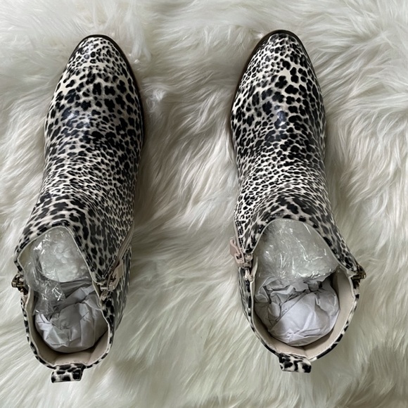 Leopard Booties Size 6.5 NWT - Picture 11 of 14